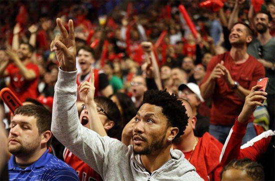 九游VIP-包含芝加哥公牛训练开放日，今夜止住颓势引欢呼，NBA季后赛在即，赛程密集仍需轮换的词条