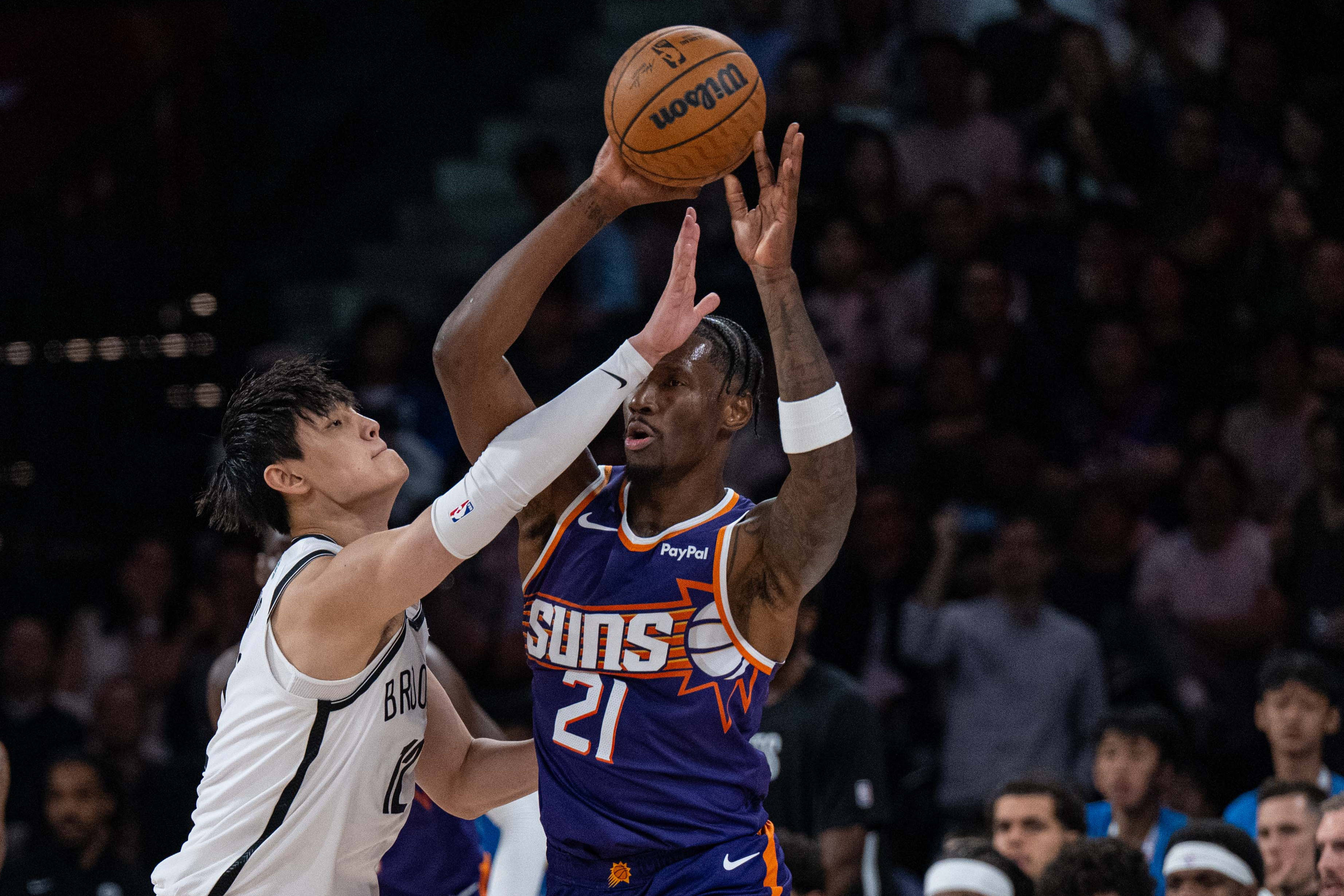 jiuyou-包含布鲁克林篮网今晚完成体检，志在NBA季后赛名次提升，压力陡增，身体对抗强度拉满的词条